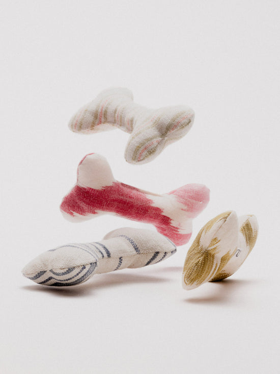 Pintu Alma Bone Toy