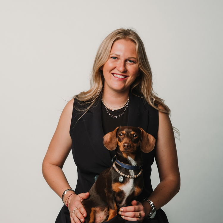 Pintu Founders Sophia & Luigi