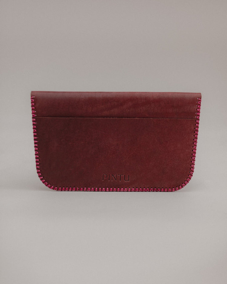 Pintu Large Pouch Cherry Back