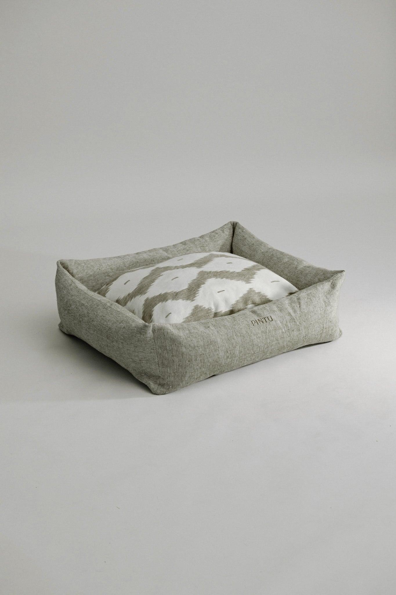 Dulces Sueños Dog Bed - Pistachio/Mallorquin Pattern - Pintu