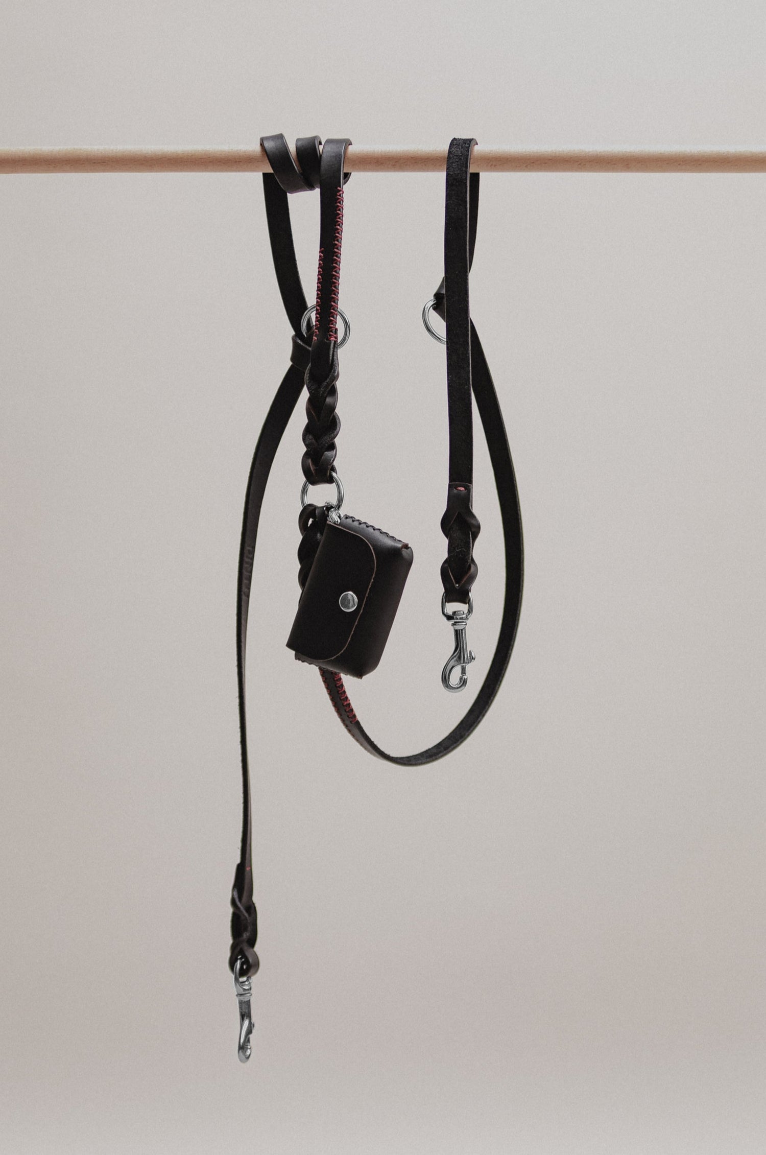 Dog Leash Lumas Adjustable - Black/Bordeaux - Stainless Steel
