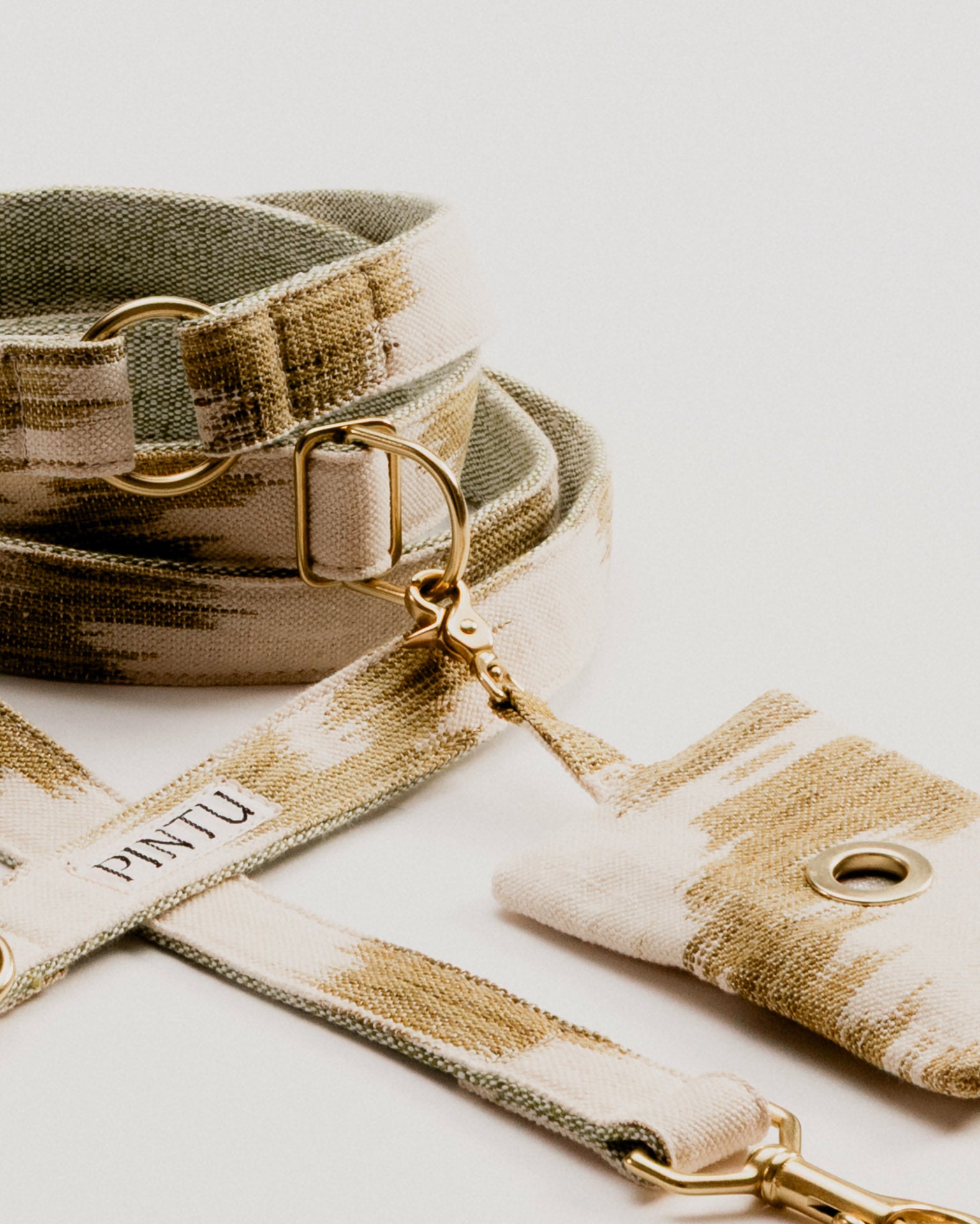 Pintu Alma Leash Pistachio