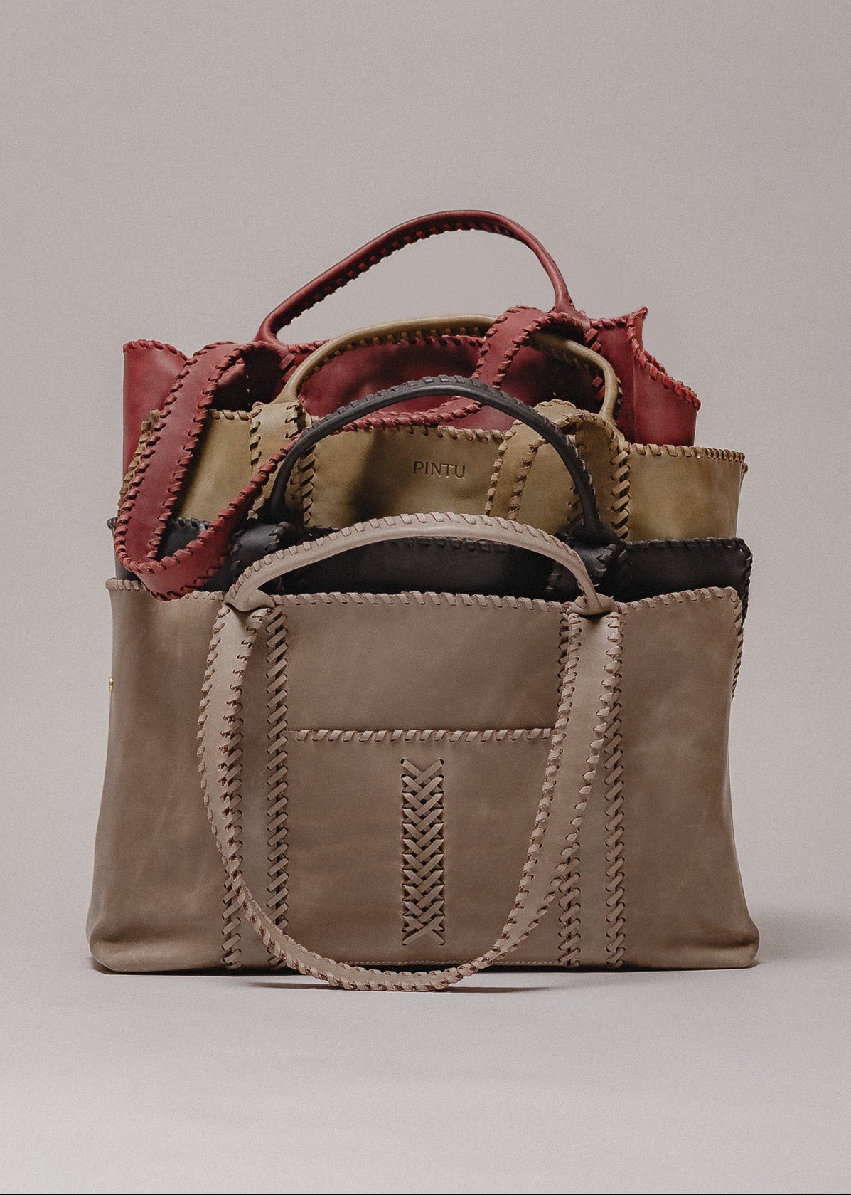 Pintu_Solsticio_Dog_Shopper