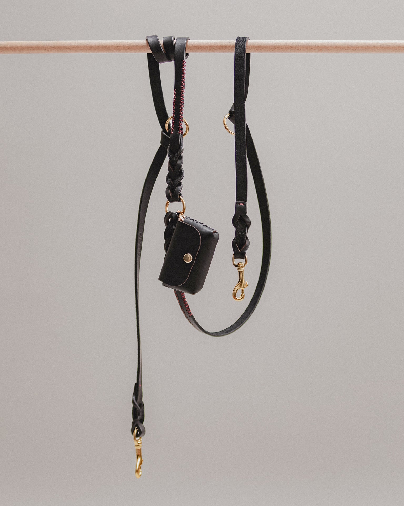 Pintu Dog Leash Lumas Adjustable - Black/Bordeaux - Brass
