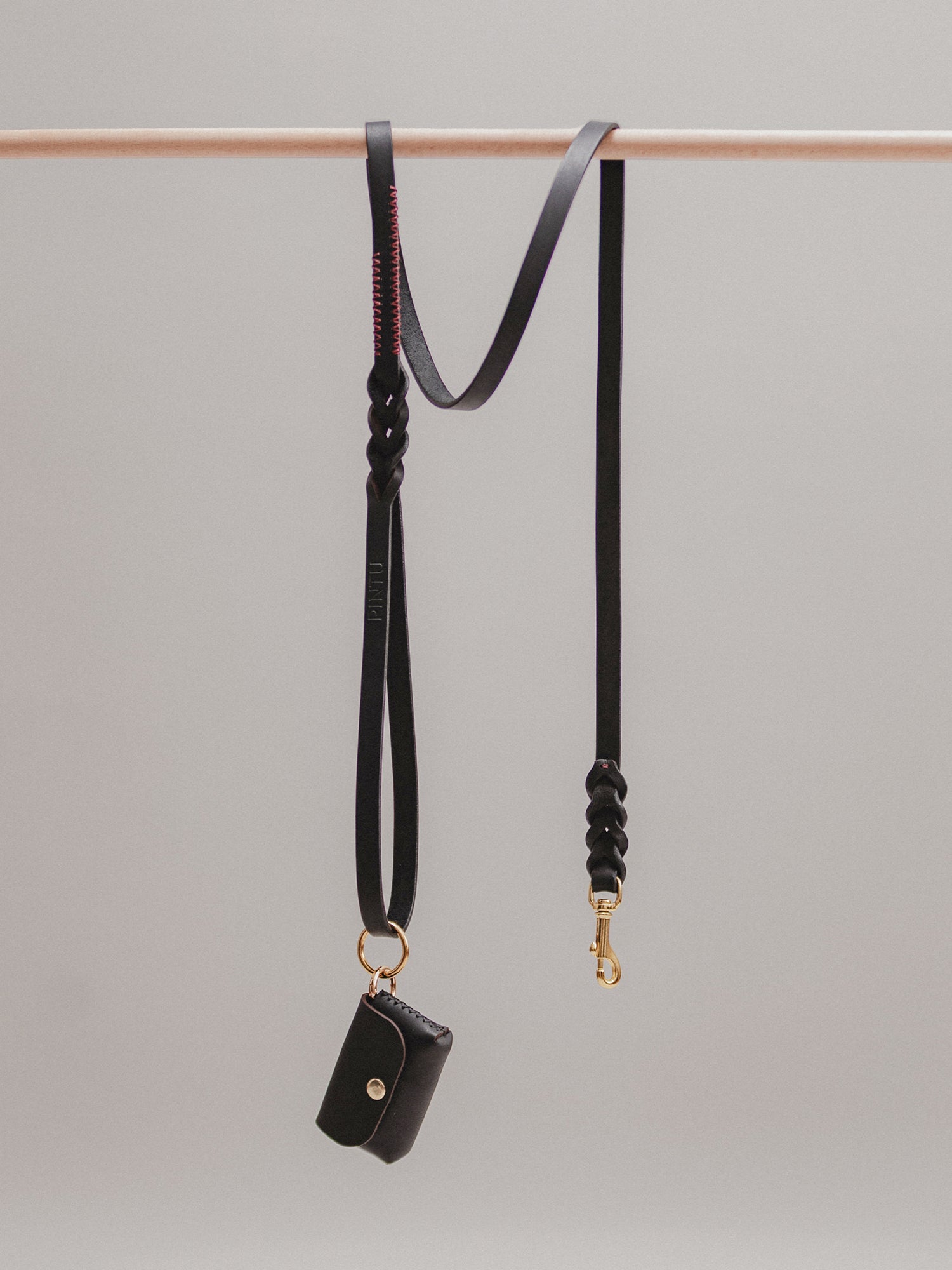 Pintu Dog Leash Lumas - Black/Bordeaux - Brass