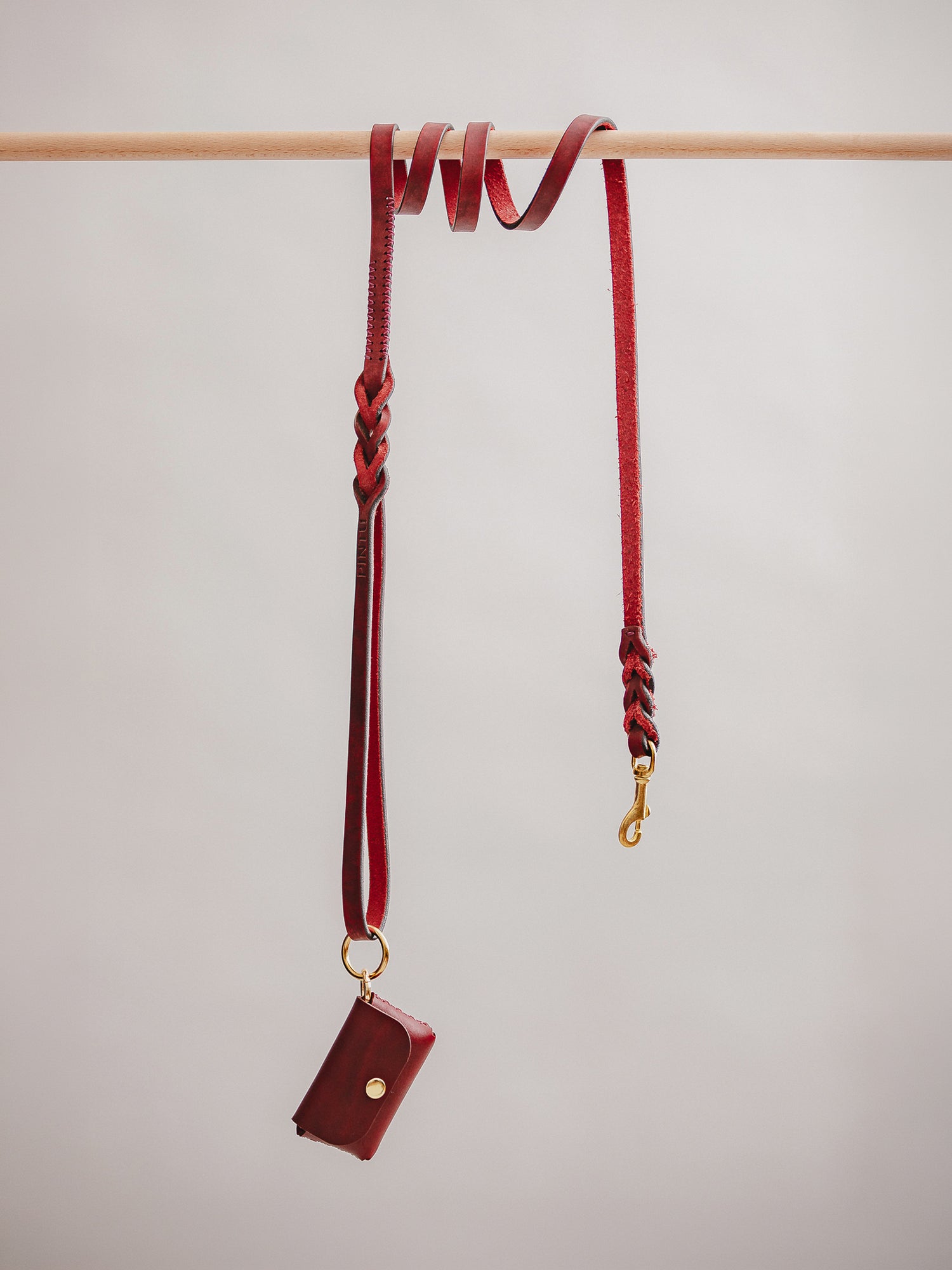 Pintu Dog Leash Lumas - Cherry/Pink - Brass