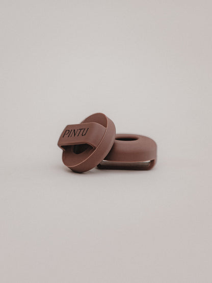 Pintu Air Tag Holder - Chocolate