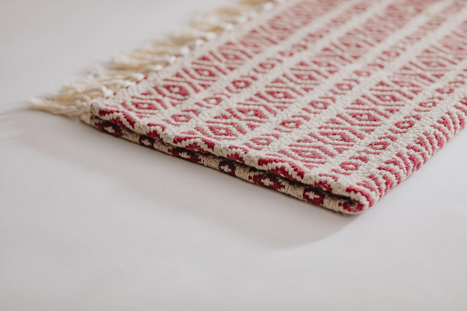 Aire Del Sur Dog Blanket - Beige/Dark Red - Pintu