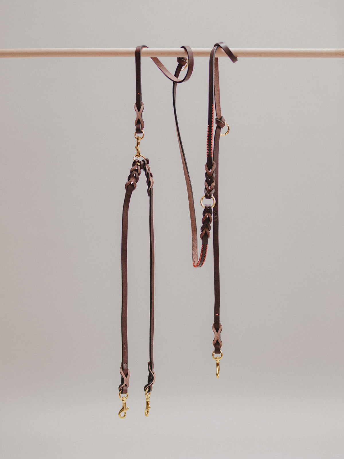 Pintu Double Dog Attacher - Chocolate