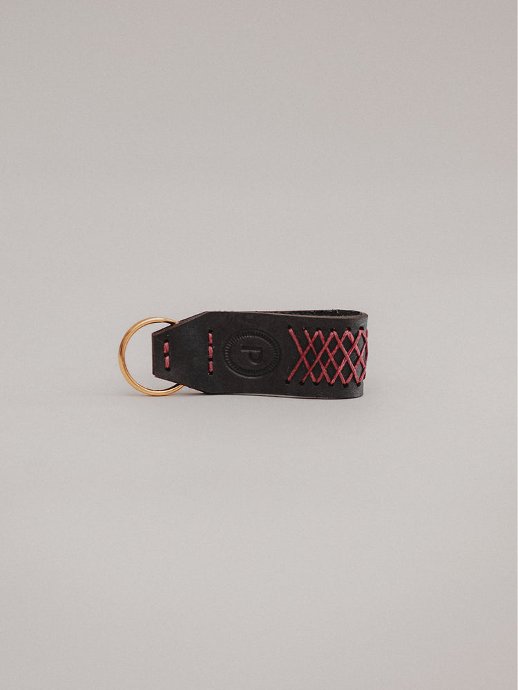 Pintu Keychain - Black/Bordaeux - Brass