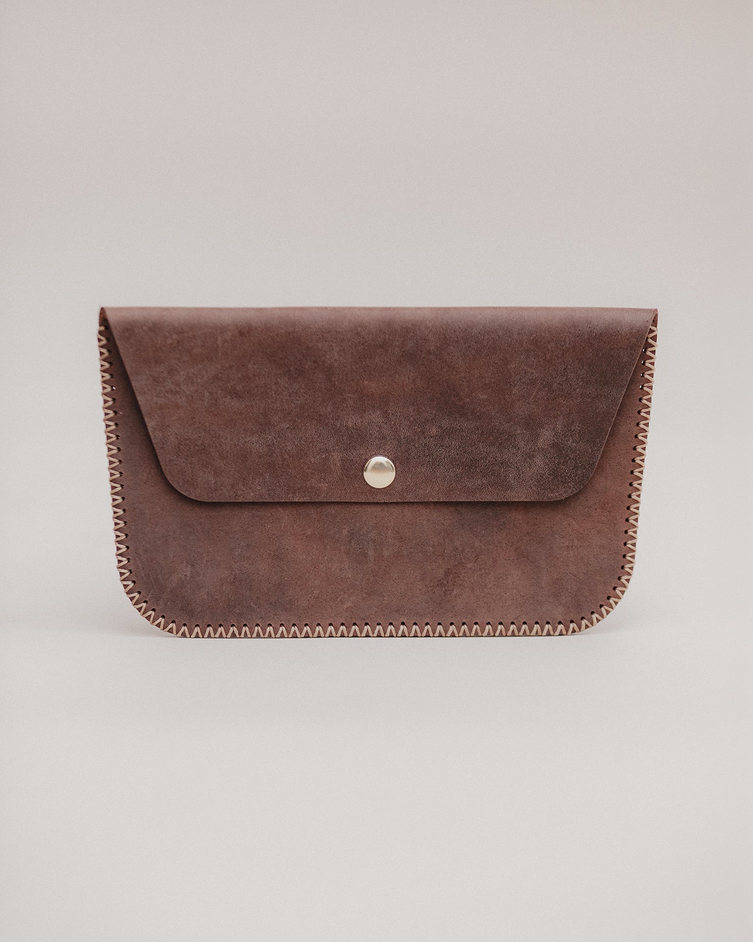 Pintu Large Pouch - Chocolate