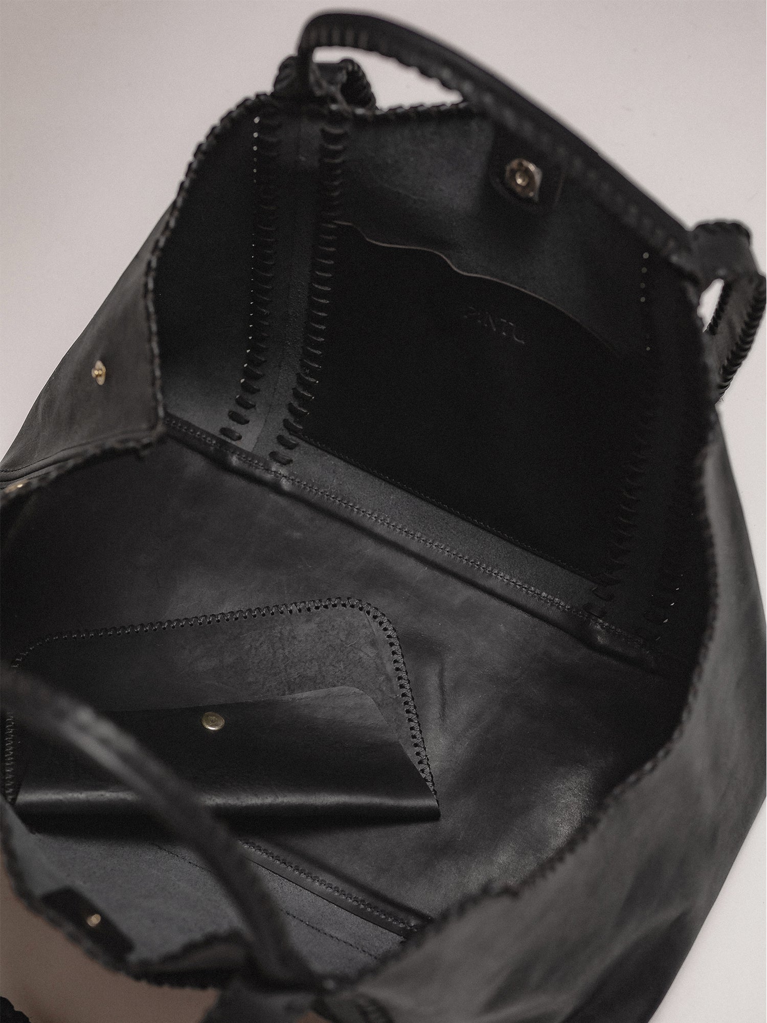 Pintu Solsticio Shopper - Black